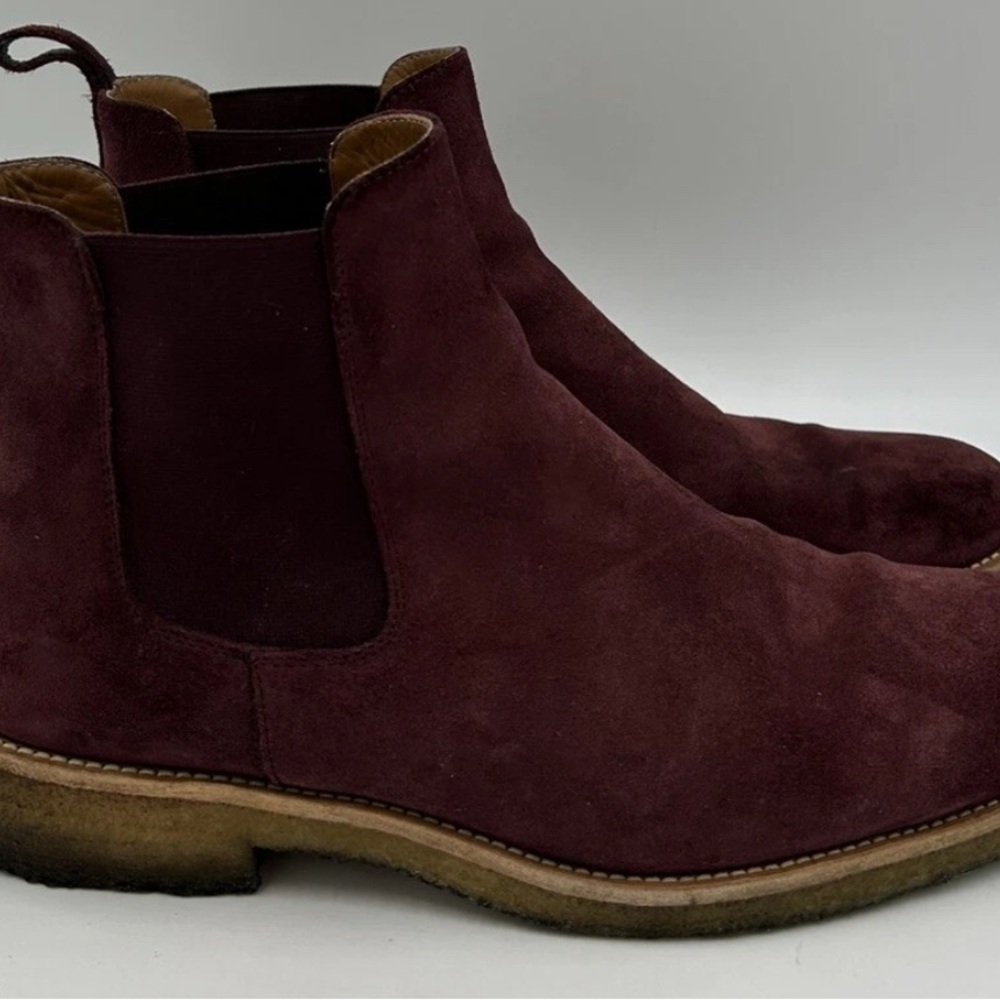 TAFT Burgundy Suede Chelsea Boots